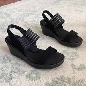 NWT Skechers memory foam wedges